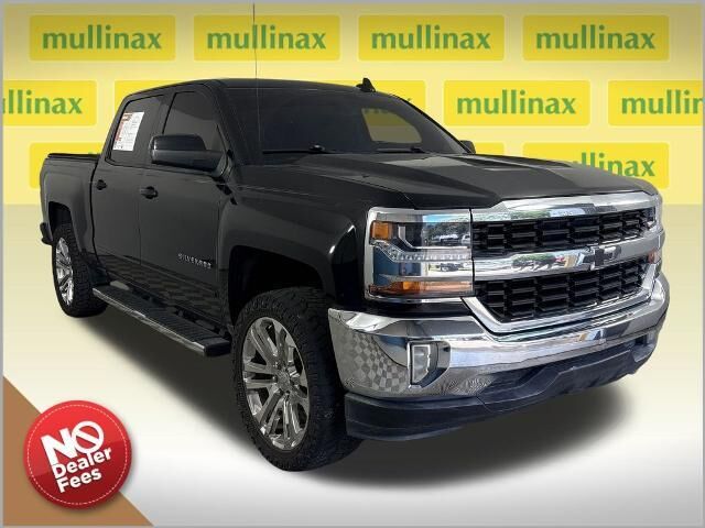 2017 Chevrolet Silverado 1500 LT — photo 1 of 26
