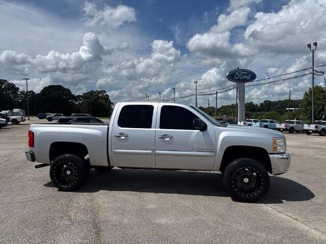 2013 Chevrolet Silverado 1500 LT — photo 1 of 26
