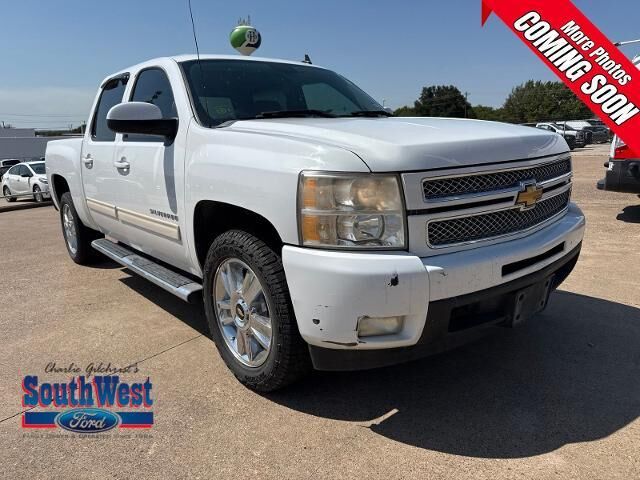 2013 Chevrolet Silverado 1500 LTZ — photo 1 of 26