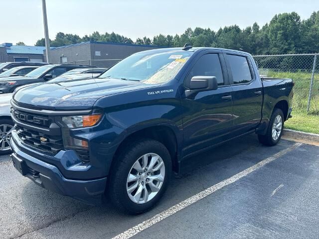 2023 Chevrolet Silverado 1500 Custom — photo 1 of 2