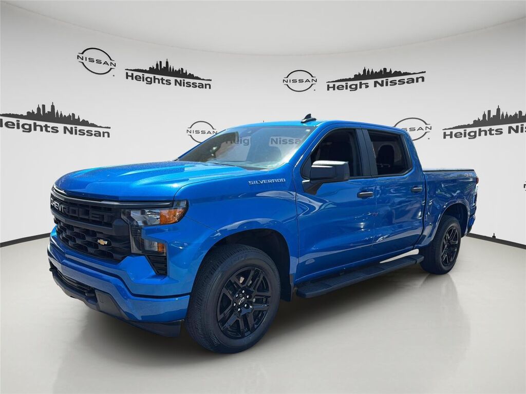 2023 Chevrolet Silverado 1500 Custom — photo 1 of 39