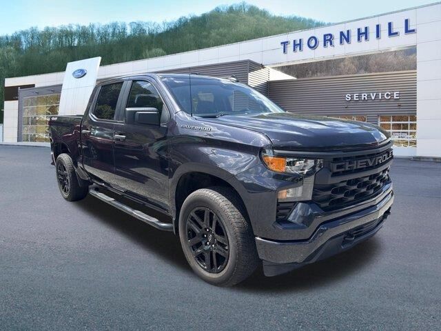 2023 Chevrolet Silverado 1500 Custom — photo 1 of 13