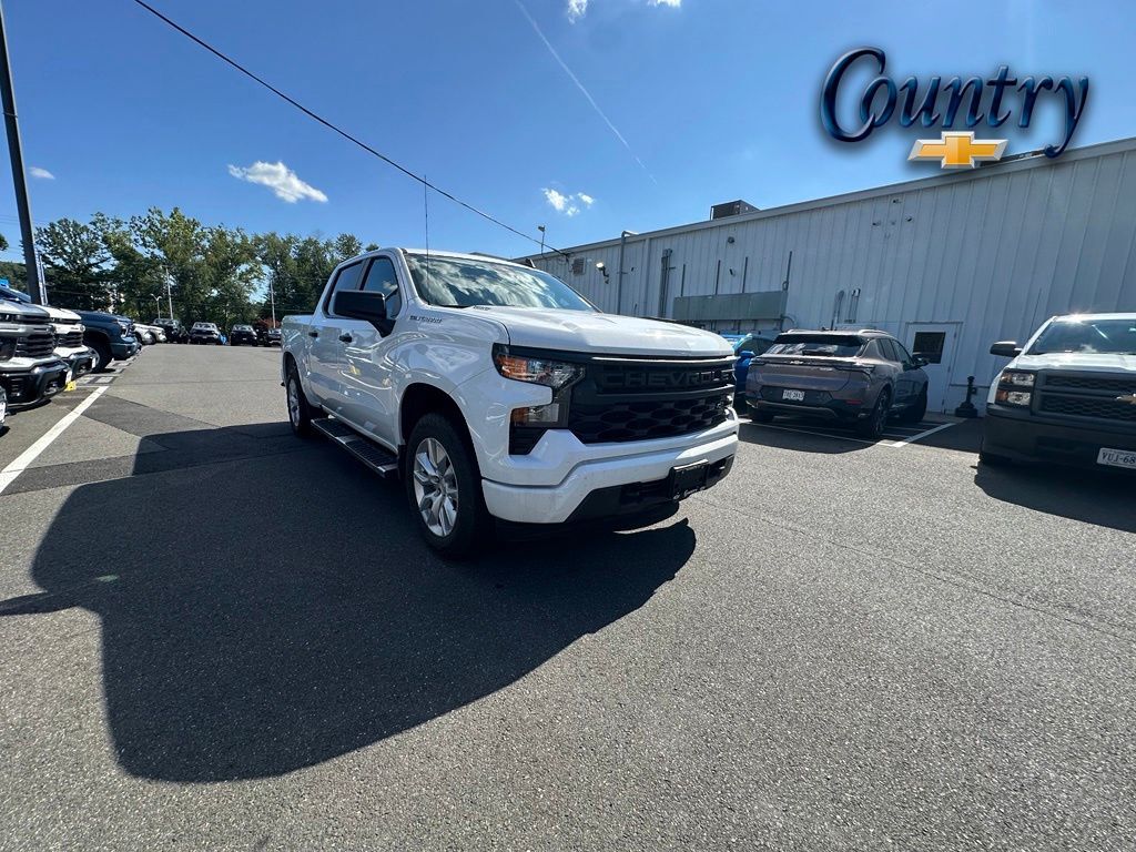 2024 Chevrolet Silverado 1500 Custom — photo 1 of 13