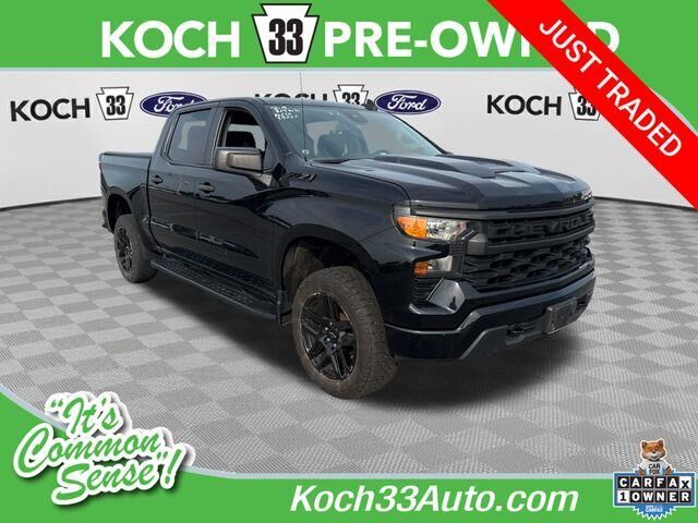 2022 Chevrolet Silverado 1500 Custom Trail Boss — photo 1 of 39