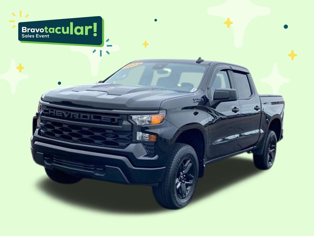2022 Chevrolet Silverado 1500 Custom Trail Boss — photo 1 of 6
