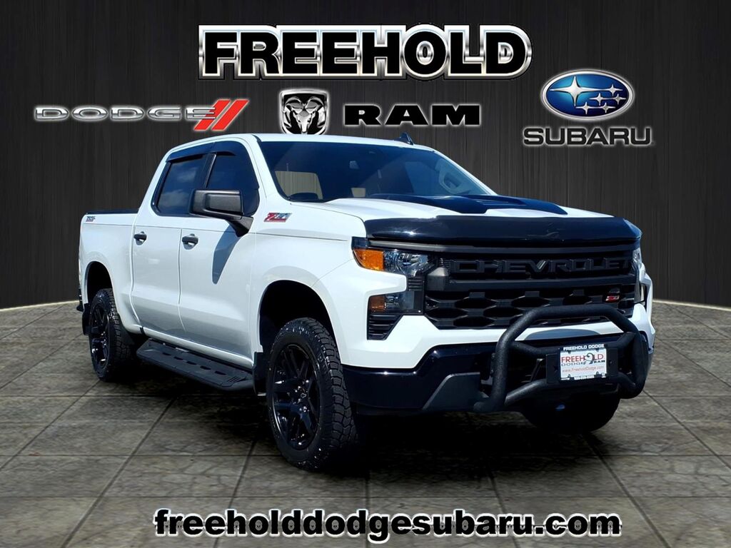 2022 Chevrolet Silverado 1500 Custom Trail Boss — photo 1 of 13
