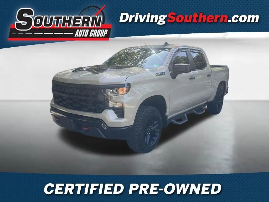 2023 Chevrolet Silverado 1500 Custom Trail Boss — photo 1 of 13