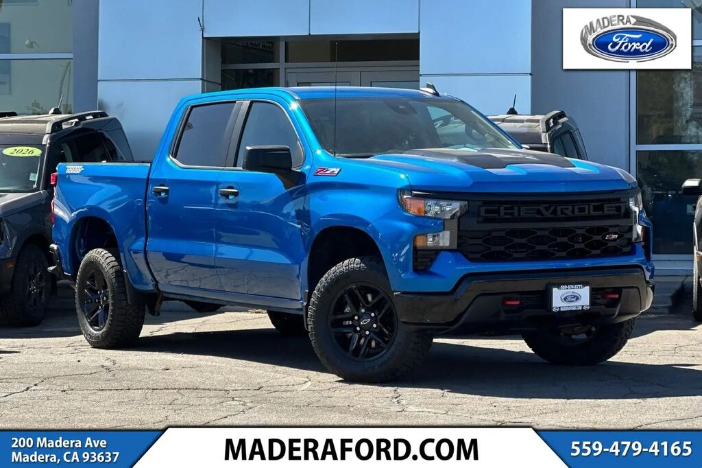 2022 Chevrolet Silverado 1500 Custom Trail Boss — photo 1 of 13
