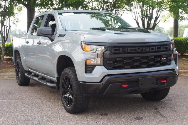 2024 Chevrolet Silverado 1500 Custom Trail Boss — photo 1 of 14