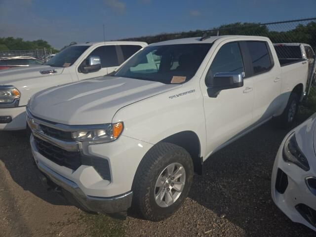 2023 Chevrolet Silverado 1500 LT — photo 1 of 5