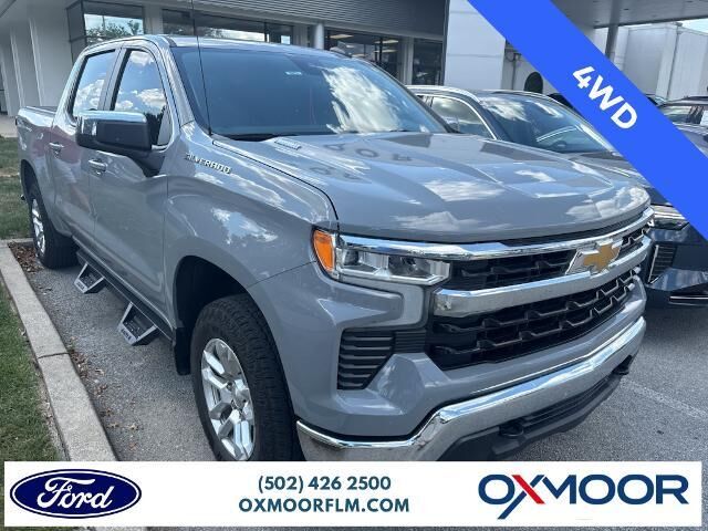 2024 Chevrolet Silverado 1500 LT — photo 1 of 6
