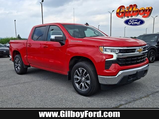 2024 Chevrolet Silverado 1500 LT — photo 1 of 13