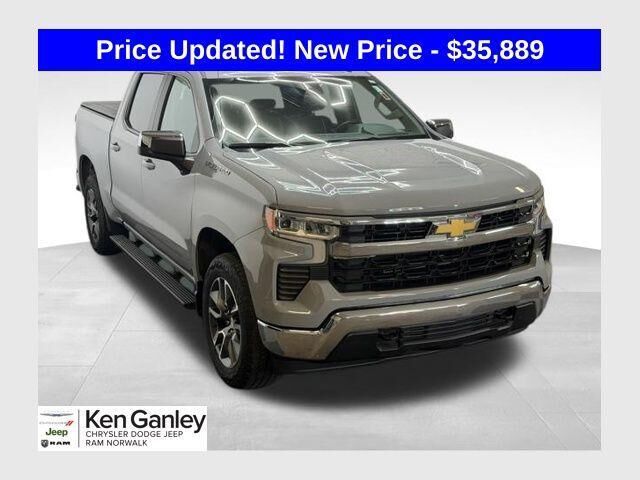 2024 Chevrolet Silverado 1500 LT — photo 1 of 17