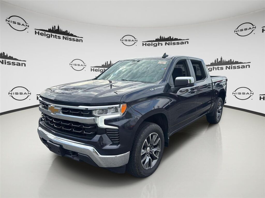 2023 Chevrolet Silverado 1500 LT — photo 1 of 39