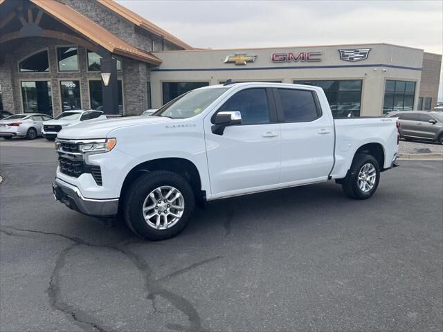 2022 Chevrolet Silverado 1500 LT — photo 1 of 13