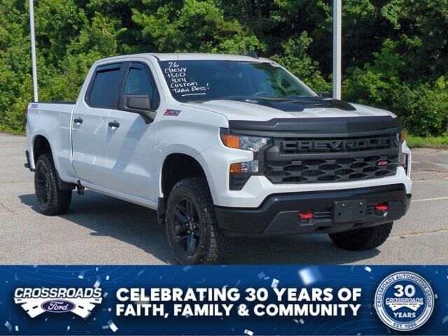 2026 Chevrolet Silverado 1500 Custom Trail Boss — photo 1 of 52