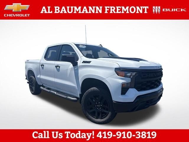 2025 Chevrolet Silverado 1500 Custom Trail Boss — photo 1 of 13