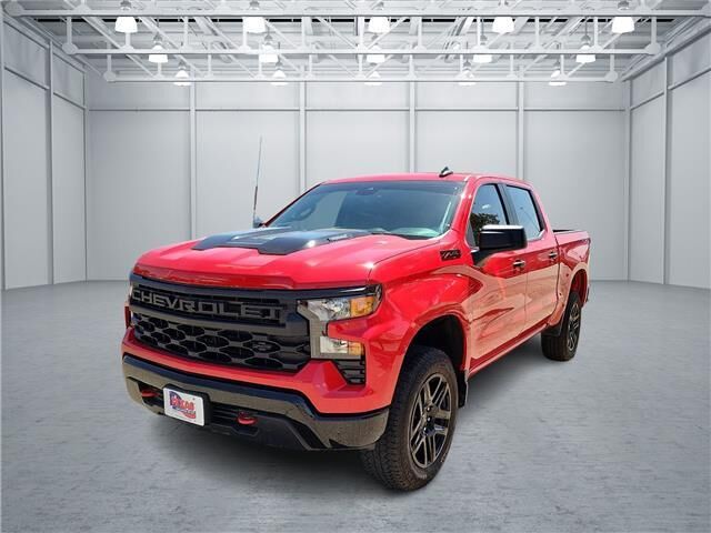 2025 Chevrolet Silverado 1500 Custom Trail Boss — photo 1 of 13