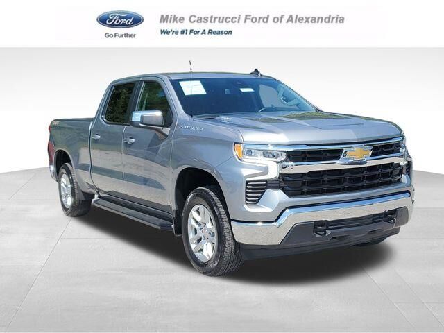 2025 Chevrolet Silverado 1500 LT — photo 1 of 26