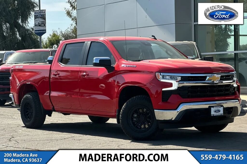 2025 Chevrolet Silverado 1500 LT — photo 1 of 13