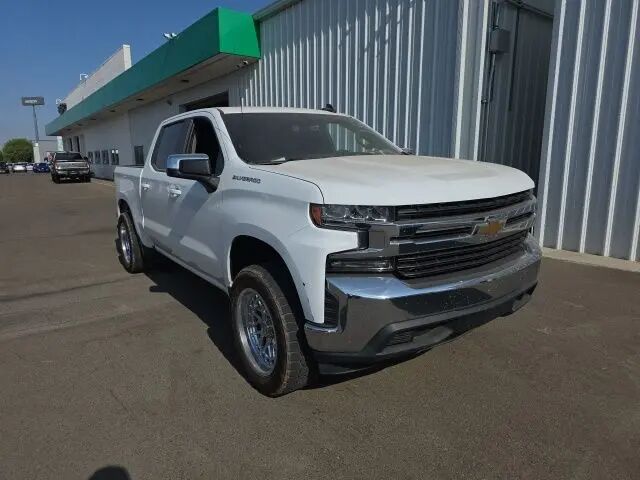 2020 Chevrolet Silverado 1500 LT — photo 1 of 10