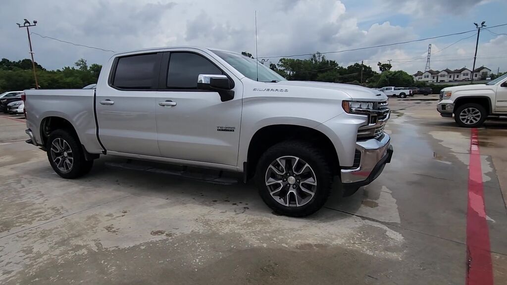 2020 Chevrolet Silverado 1500 LT — photo 1 of 7