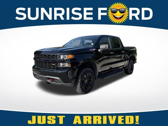 2019 Chevrolet Silverado 1500 Custom Trail Boss — photo 1 of 14