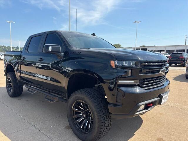 2020 Chevrolet Silverado 1500 LT Trail Boss — photo 1 of 26