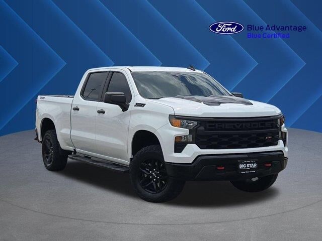 2023 Chevrolet Silverado 1500 Custom Trail Boss — photo 1 of 13