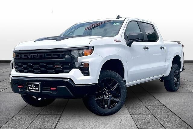 2023 Chevrolet Silverado 1500 Custom Trail Boss — photo 1 of 13