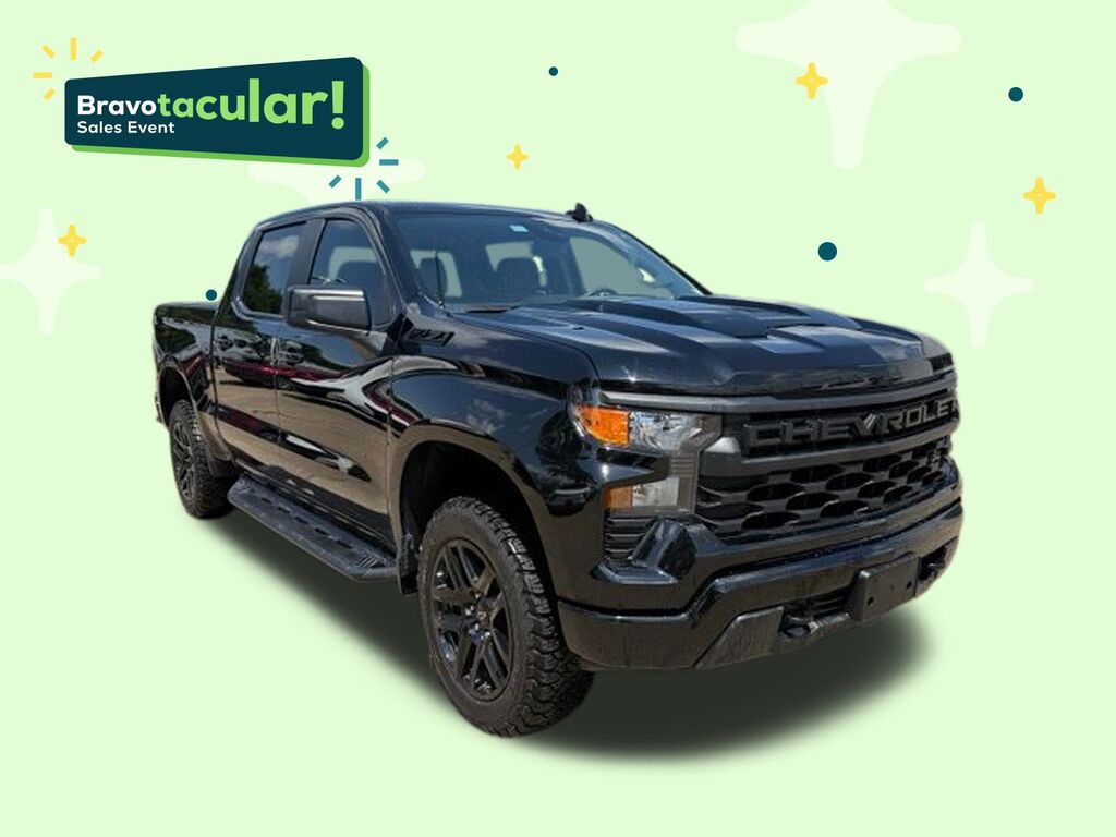 2024 Chevrolet Silverado 1500 Custom Trail Boss — photo 1 of 6