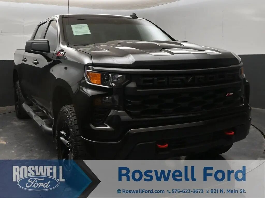 2024 Chevrolet Silverado 1500 Custom Trail Boss — photo 1 of 12