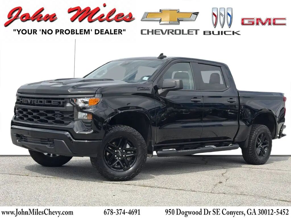 2024 Chevrolet Silverado 1500 Custom Trail Boss — photo 1 of 12