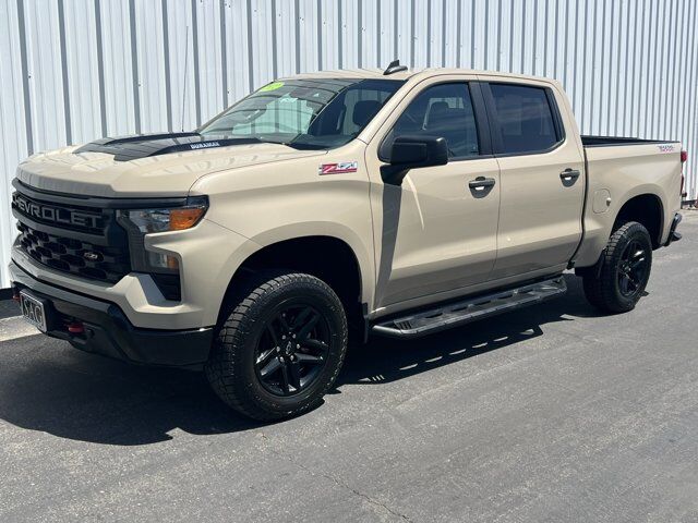 2022 Chevrolet Silverado 1500 Custom Trail Boss — photo 1 of 1