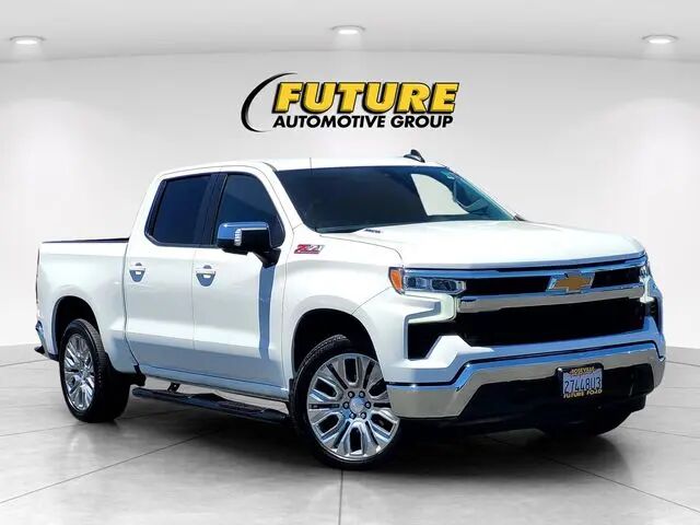2023 Chevrolet Silverado 1500 LT — photo 1 of 13