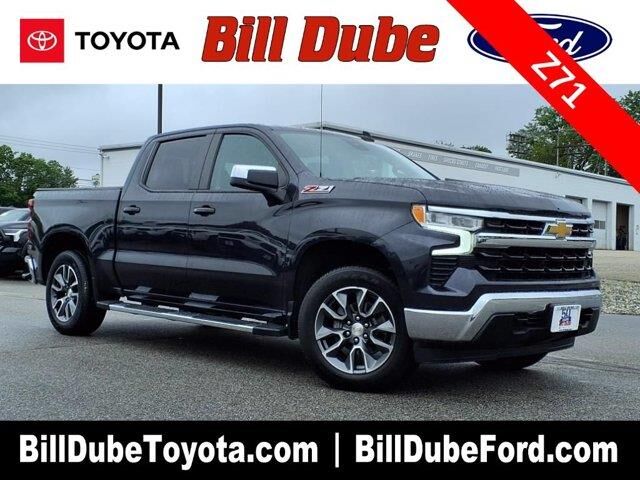 2022 Chevrolet Silverado 1500 LT — photo 1 of 26