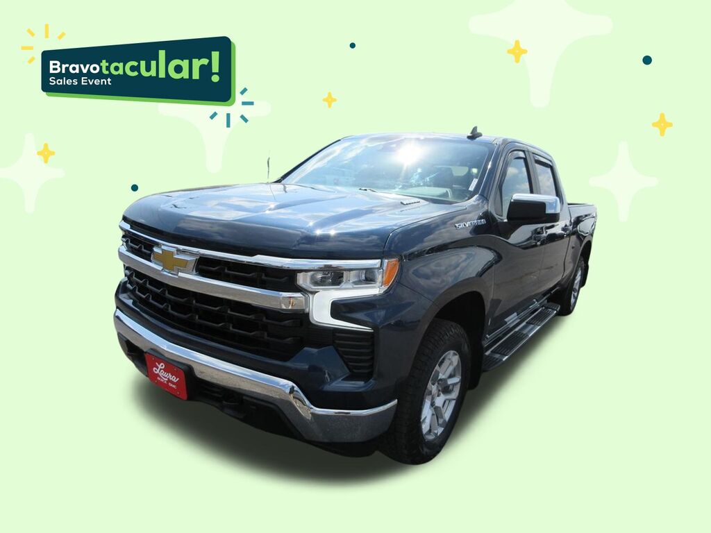 2022 Chevrolet Silverado 1500 LT — photo 1 of 6