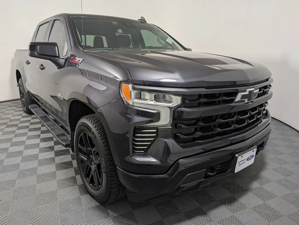 2022 Chevrolet Silverado 1500 RST — photo 1 of 16