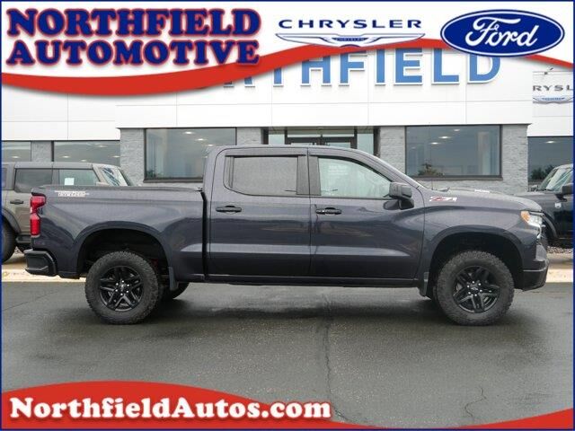 2023 Chevrolet Silverado 1500 LT Trail Boss — photo 1 of 13