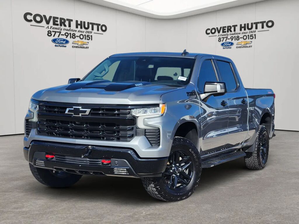 2023 Chevrolet Silverado 1500 LT Trail Boss — photo 1 of 13