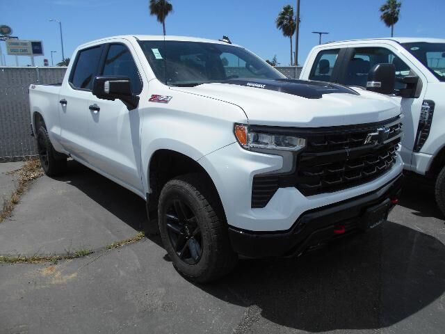 2023 Chevrolet Silverado 1500 LT Trail Boss — photo 1 of 26