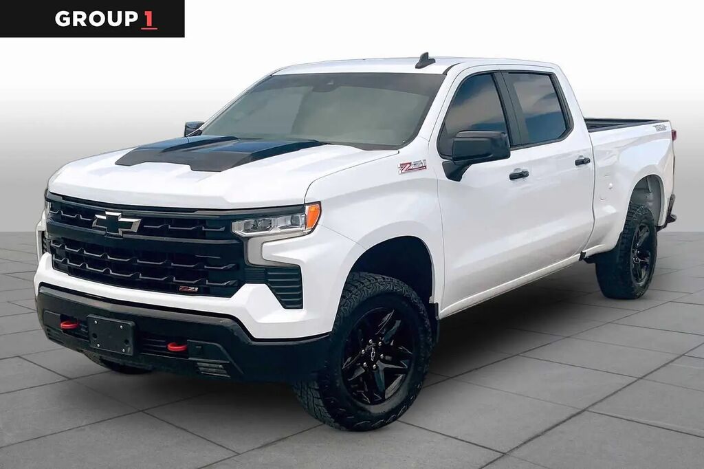 2023 Chevrolet Silverado 1500 LT Trail Boss — photo 1 of 13