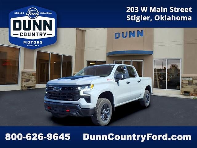 2024 Chevrolet Silverado 1500 LT Trail Boss — photo 1 of 13