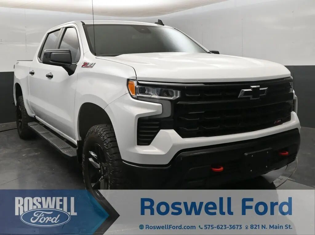 2024 Chevrolet Silverado 1500 LT Trail Boss — photo 1 of 12