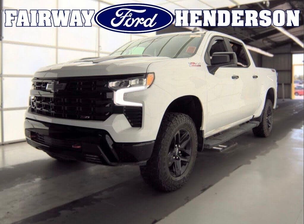 2023 Chevrolet Silverado 1500 LT Trail Boss — photo 1 of 7