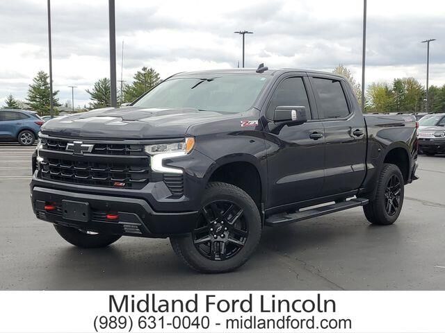 2024 Chevrolet Silverado 1500 LT Trail Boss — photo 1 of 13