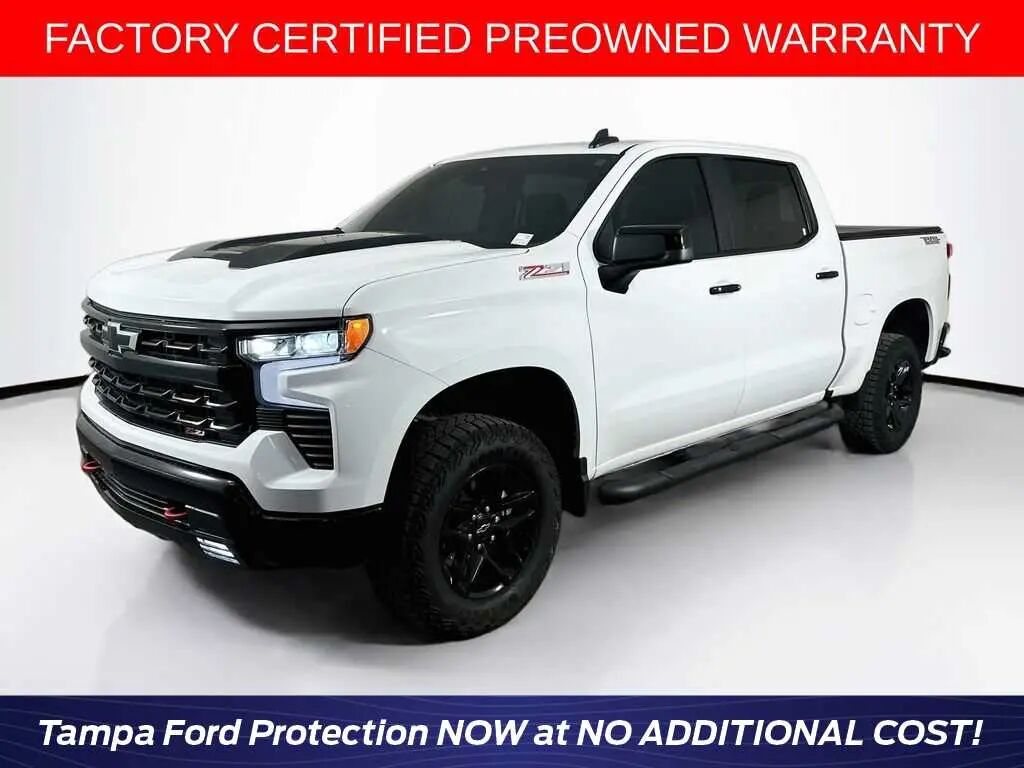 2024 Chevrolet Silverado 1500 LT Trail Boss — photo 1 of 18