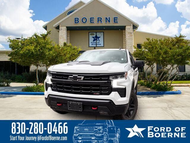 2024 Chevrolet Silverado 1500 LT Trail Boss — photo 1 of 13