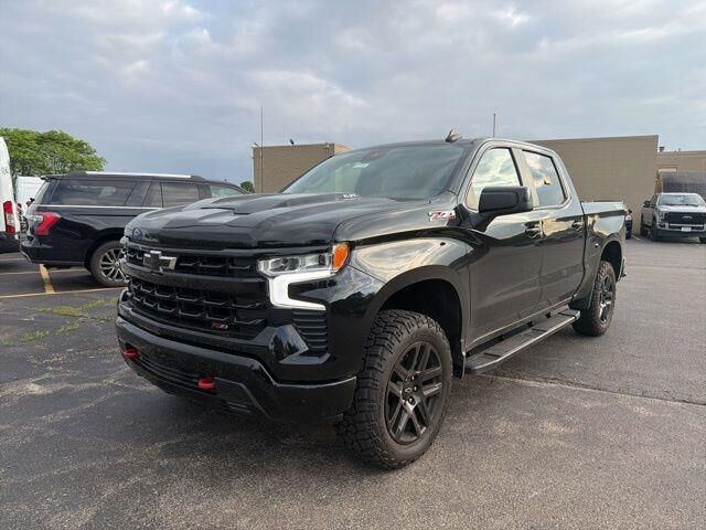 2024 Chevrolet Silverado 1500 LT Trail Boss — photo 1 of 26