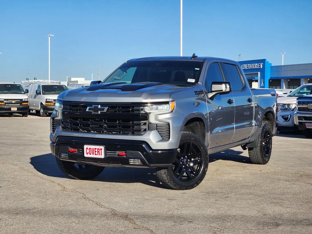 2024 Chevrolet Silverado 1500 LT Trail Boss — photo 1 of 14